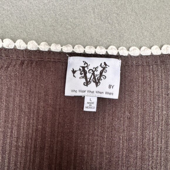 🌷 Who What Wear - Black tulip sleeve top with white trim 🌷 - Picture 6 of 7